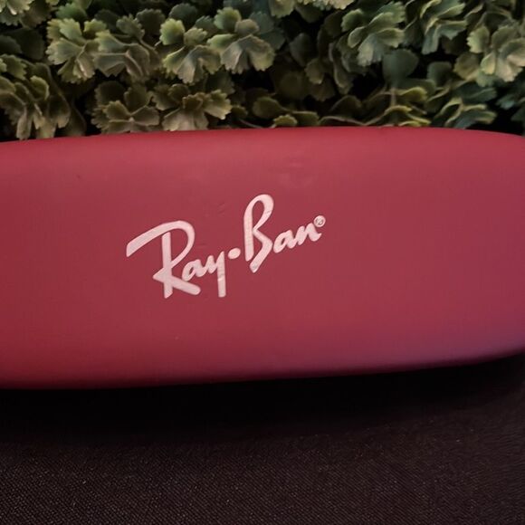 Ray Ban Kids Glasses Frame and Case Euc - Picture 2 of 12